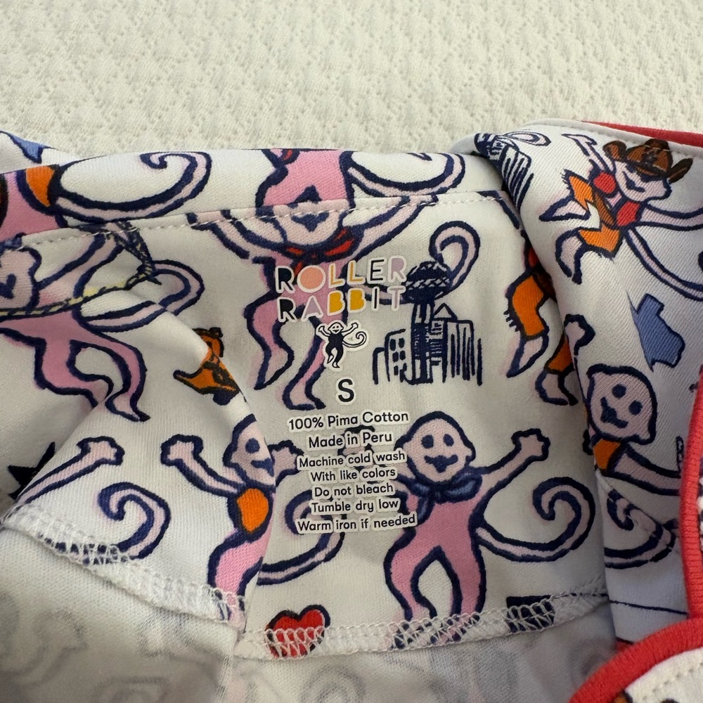 Roller Rabbit pajamas - Picture 2 of 5